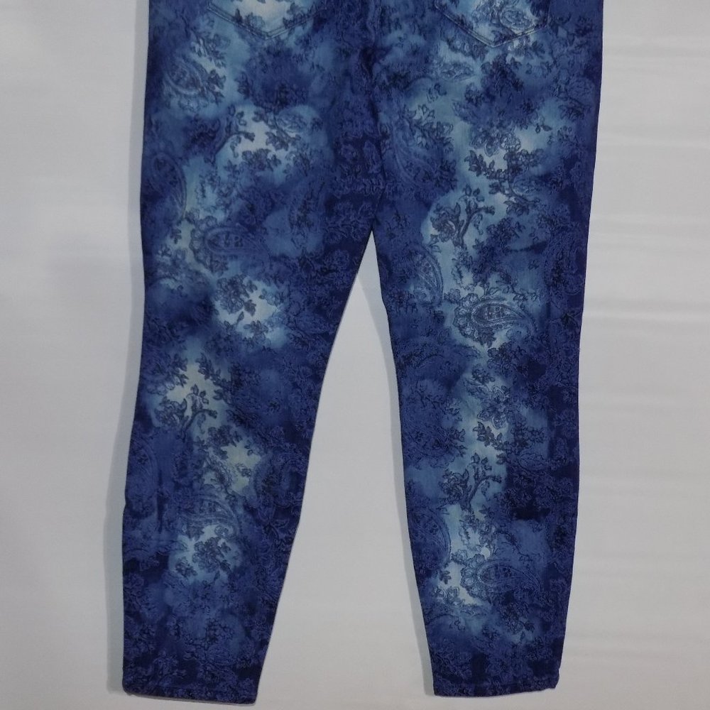 Bandolino Lisbeth Curvy Skinny Crop Jeans Sz 6 NWT - Picture 10 of 11